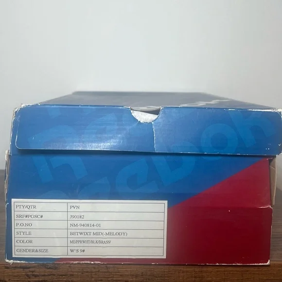 Melody Ehsani x Reebok Love sneaker - Picture 2 of 11